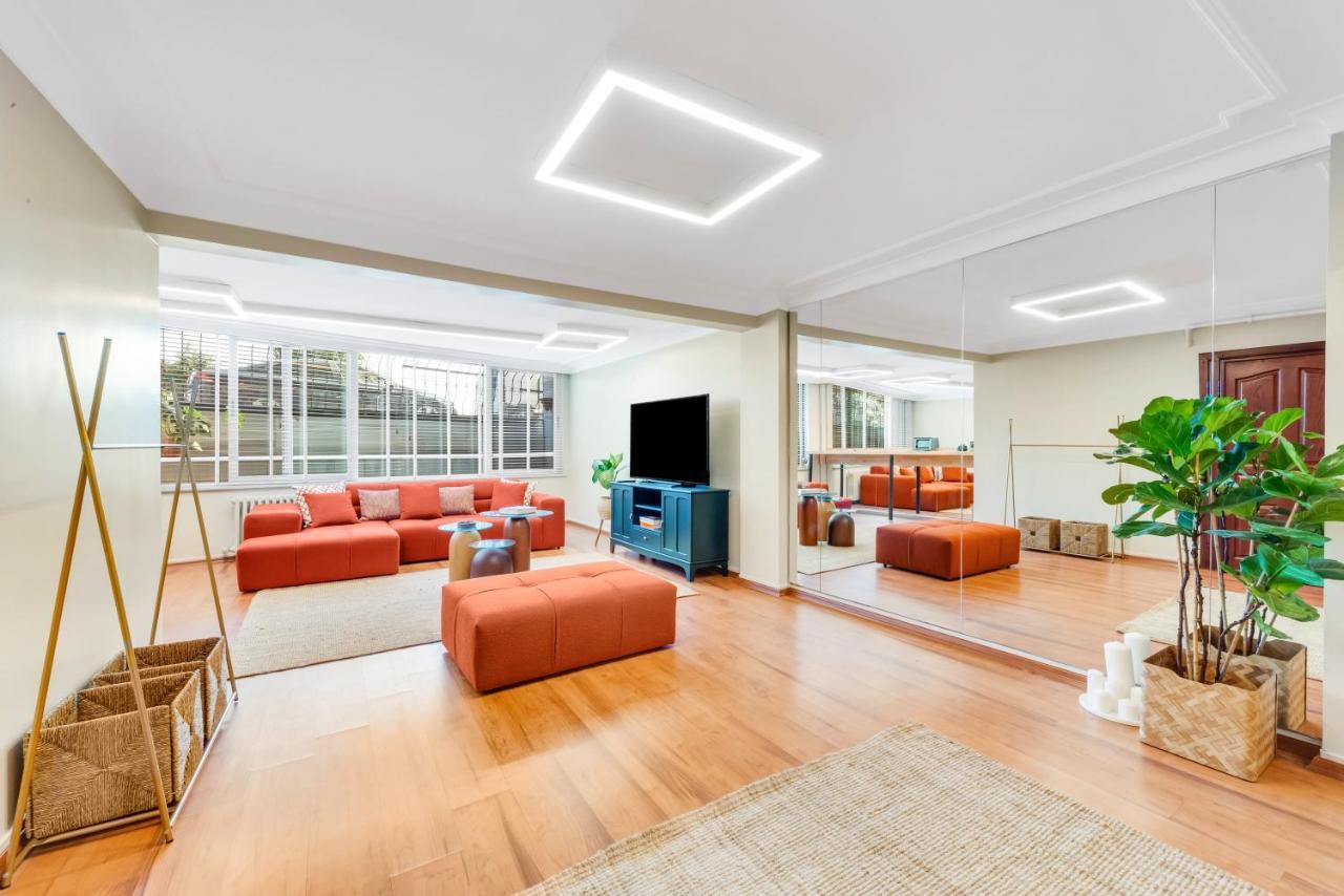 Apartmán Modern Flat In The Heart Of Istanbulská provincie Exteriér fotografie